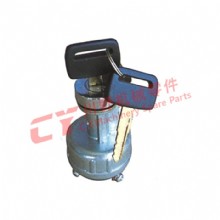 PC200-7点火开关